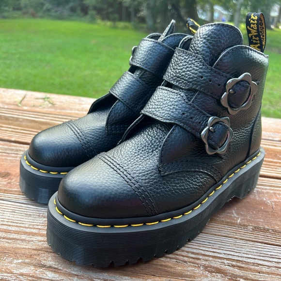 Dr. Martens Devon Flower Black Milled Nappa Boots Women Size 8 - Picture 3 of 9